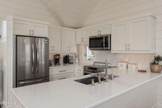 12 Scotch Bonnet Lane, Bald Head Island, NC 28461