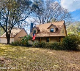 35061 KAREN Road, Callahan, FL 32011