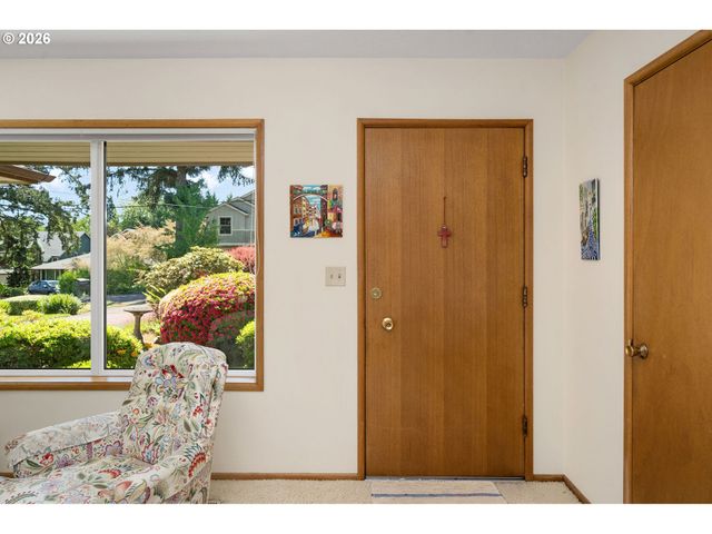 9355 Sw LEHMAN St, Portland, OR 97223