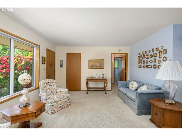 9355 Sw LEHMAN St, Portland, OR 97223