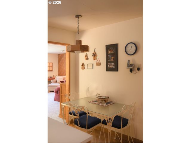 9355 Sw LEHMAN St, Portland, OR 97223