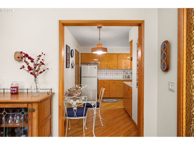 9355 Sw LEHMAN St, Portland, OR 97223