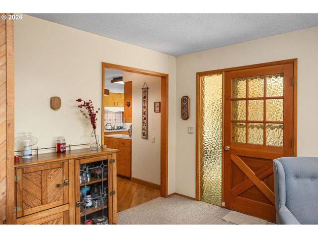 9355 Sw LEHMAN St, Portland, OR 97223