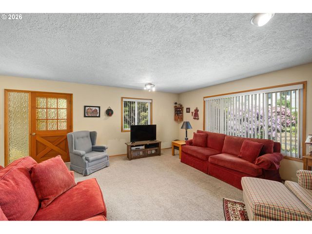 9355 Sw LEHMAN St, Portland, OR 97223