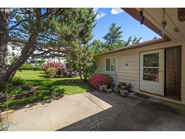 9355 Sw LEHMAN St, Portland, OR 97223