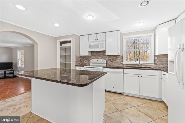 12728 BRISTOW RD, Nokesville, VA 20181