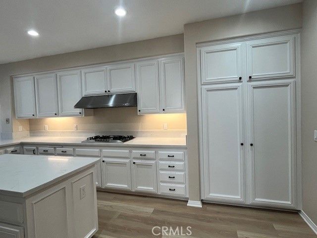 16 Brigmore Aisle, Irvine, CA 92603