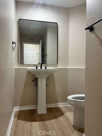 16 Brigmore Aisle, Irvine, CA 92603