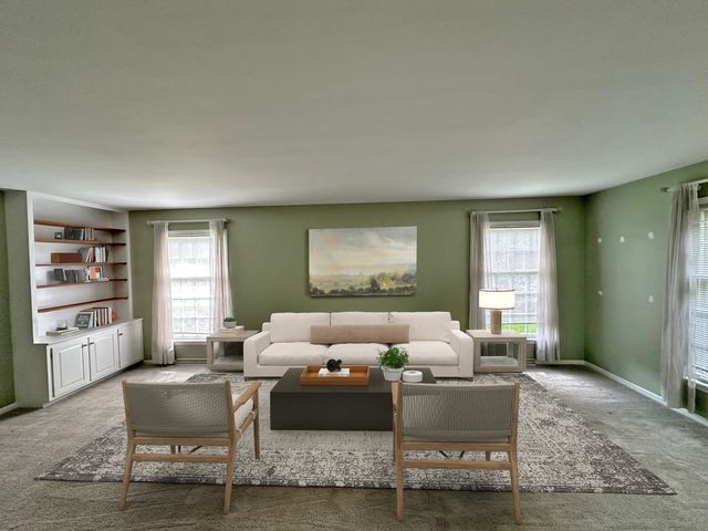 7409 Chesterfield Road, Crystal Lake, IL 60012