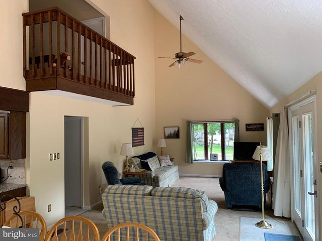 151 MALLARD LN, Albrightsville, PA 18210