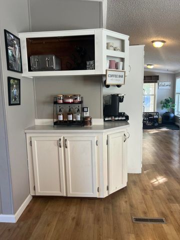 2160 N Shaytown Road, Vermontville Twp, MI 49096