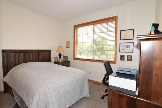 1708 Sunset Drive, Northfield, MN 55057