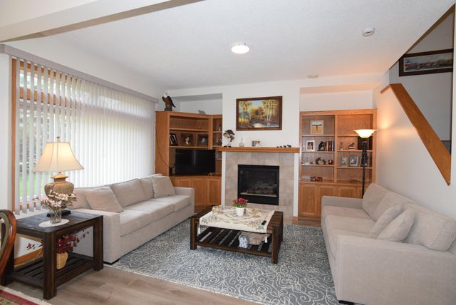 1708 Sunset Drive, Northfield, MN 55057