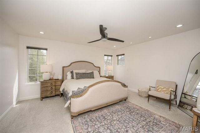 2134 Lakeview Drive, Crystal Lake Park, MO 63131