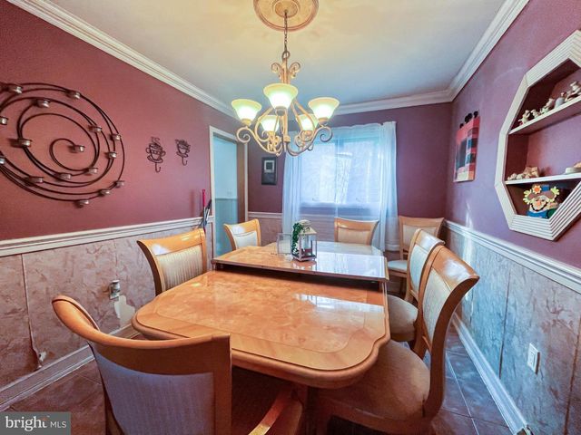 223 DOGWOOD AVE, Egg Harbor Township, NJ 08234