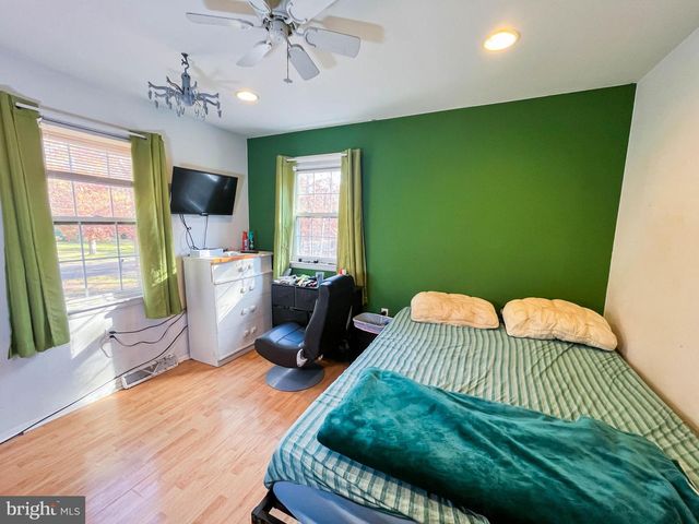 223 DOGWOOD AVE, Egg Harbor Township, NJ 08234