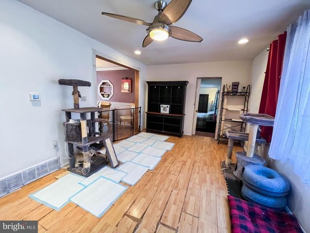 223 DOGWOOD AVE, Egg Harbor Township, NJ 08234