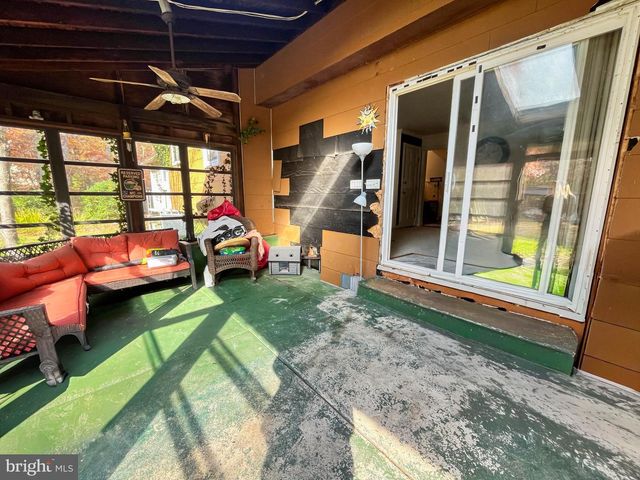 223 DOGWOOD AVE, Egg Harbor Township, NJ 08234