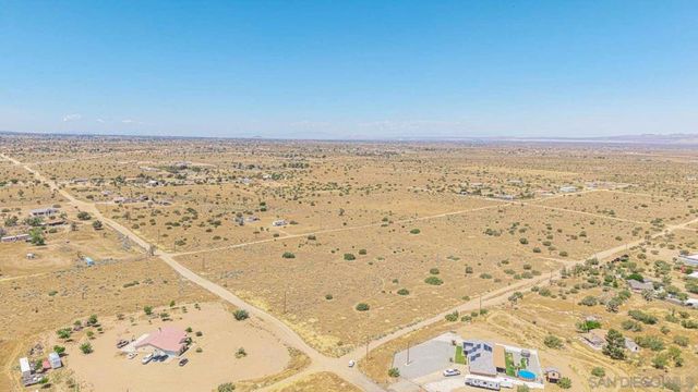 0 Trinidad RD, Phelan, CA 92371