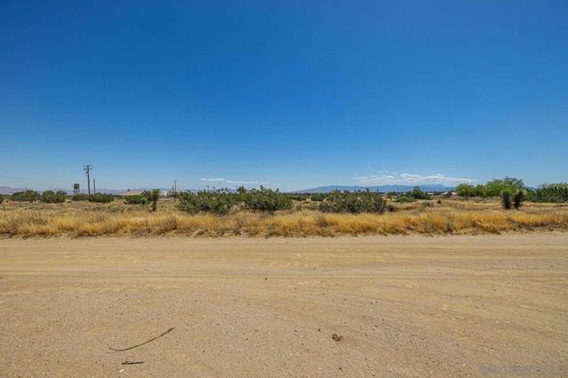 0 Trinidad RD, Phelan, CA 92371
