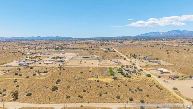 0 Trinidad RD, Phelan, CA 92371