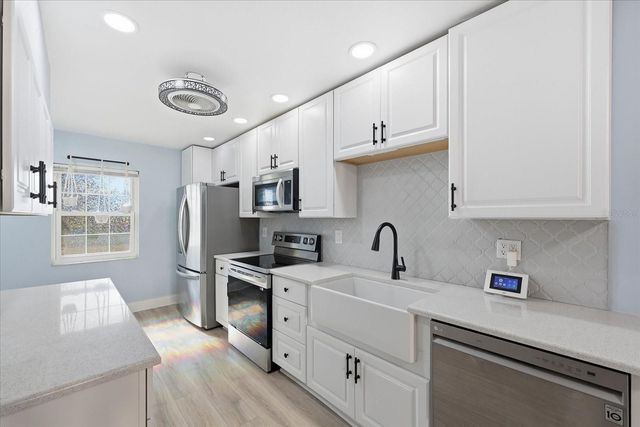 8605 BARDMOOR BOULEVARD 107A, Seminole, FL 33777