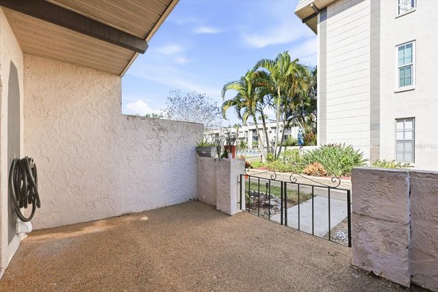 8605 BARDMOOR BOULEVARD 107A, Seminole, FL 33777