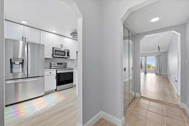 8605 BARDMOOR BOULEVARD 107A, Seminole, FL 33777