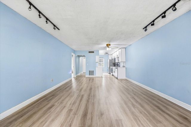 8605 BARDMOOR BOULEVARD 107A, Seminole, FL 33777