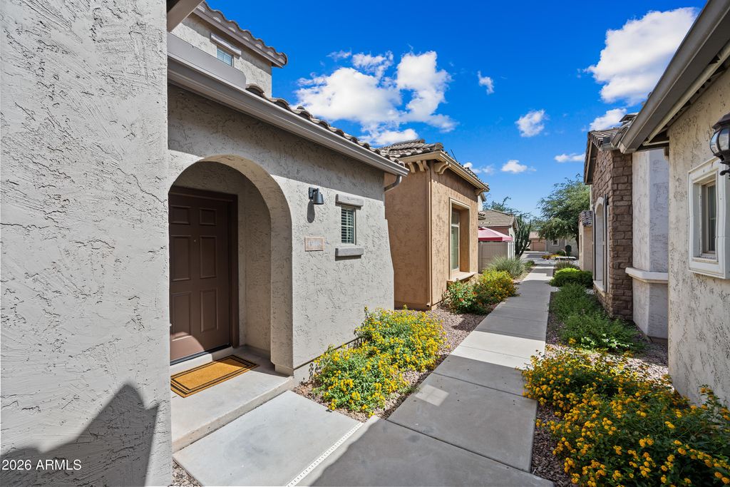 1948 W DAVIS Road, Phoenix, AZ 85023 — photo 2