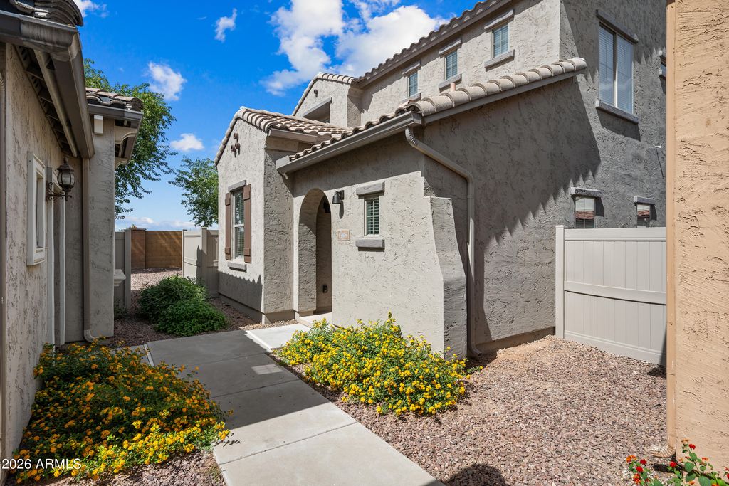 1948 W DAVIS Road, Phoenix, AZ 85023 — photo 3