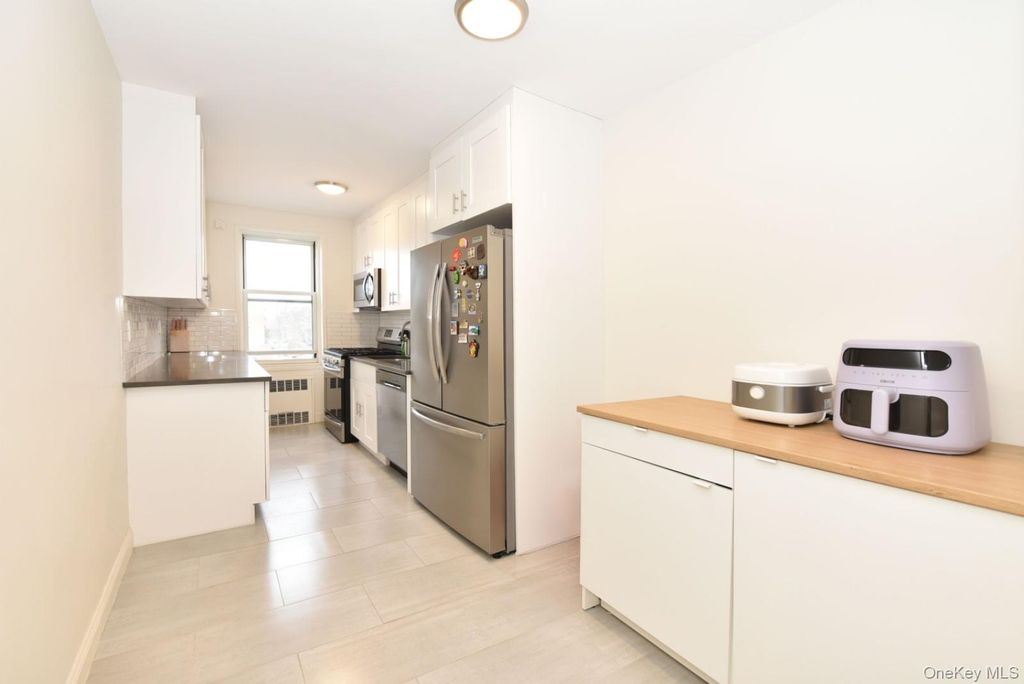 64-11 99 Street 418, Rego Park, NY 11374 — photo 5