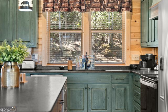473 Monroe Ridge Road, Sautee Nacoochee, GA 30571