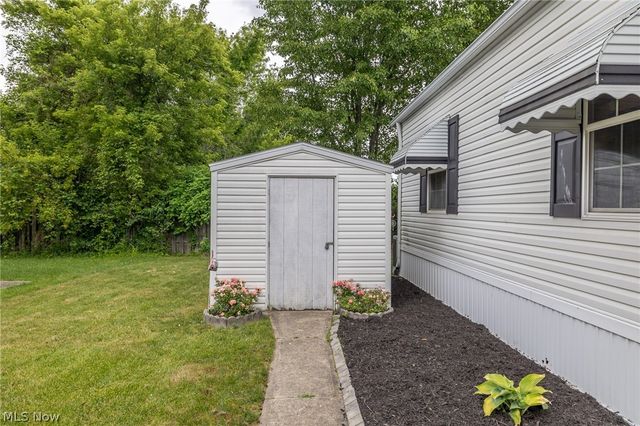 35157 Center Ridge Road 99, North Ridgeville, OH 44039