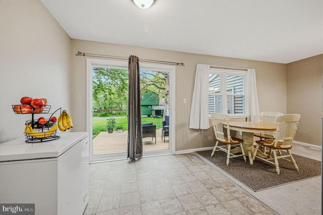 1 WALTHAM ST, Newark, DE 19713