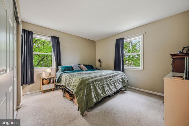 1 WALTHAM ST, Newark, DE 19713