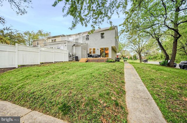 1 WALTHAM ST, Newark, DE 19713