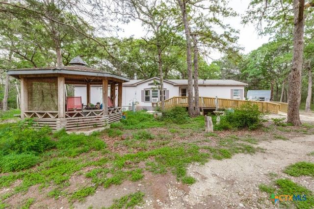 319 Green Oaks Drive, Bastrop, TX 78602