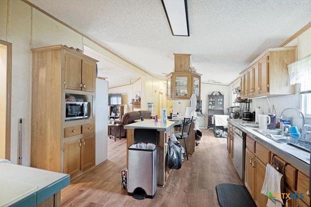 319 Green Oaks Drive, Bastrop, TX 78602