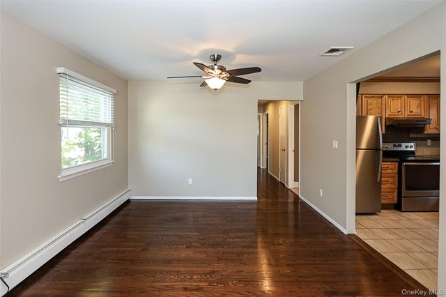 40 Edgewood Road, Port Washington, NY 11050