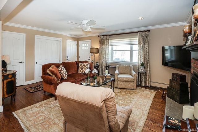 40 Edgewood Road, Port Washington, NY 11050