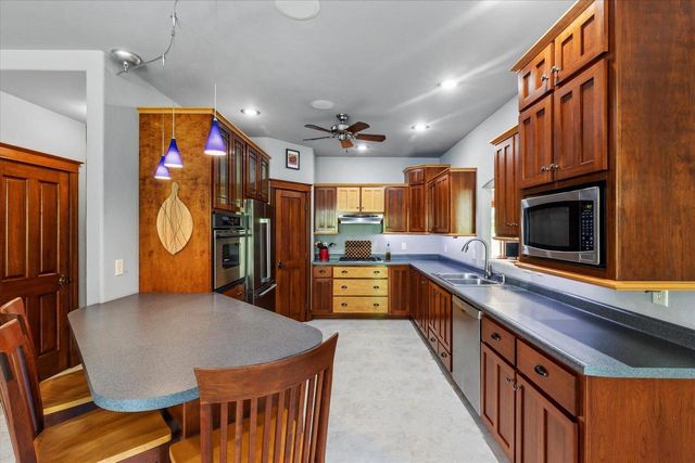 N2087 TEAL TRAIL, Hortonville, WI 54944