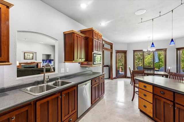N2087 TEAL TRAIL, Hortonville, WI 54944