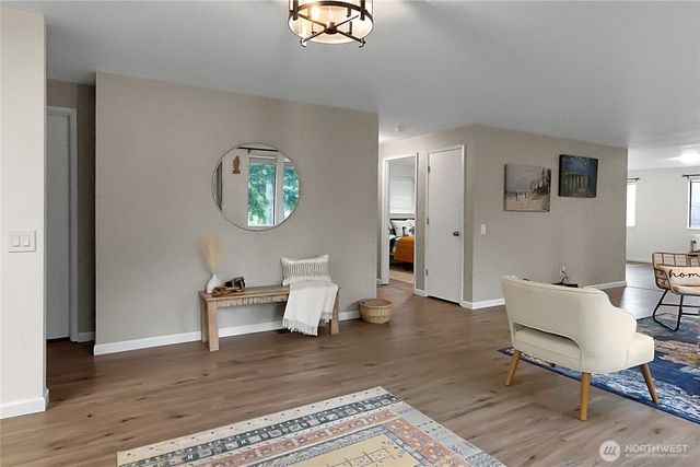 160 E Lakeland Way, Allyn, WA 98524