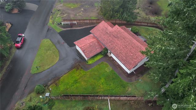 160 E Lakeland Way, Allyn, WA 98524