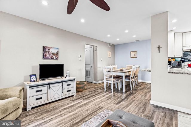 639 YORKSHIRE CT, Sewell, NJ 08080