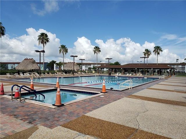 150 SW 134th Way 212r, Pembroke Pines, FL 33027