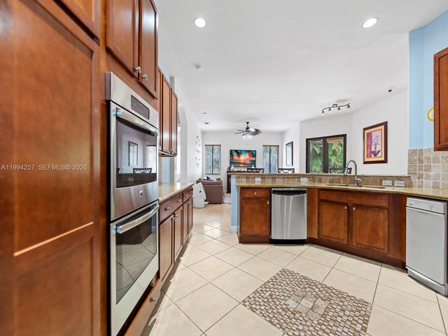 19385 SW 79th Ct, Cutler Bay, FL 33157