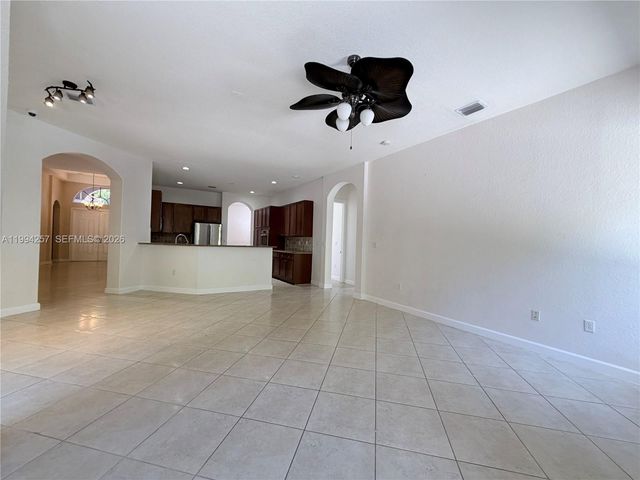 19385 SW 79th Ct, Cutler Bay, FL 33157