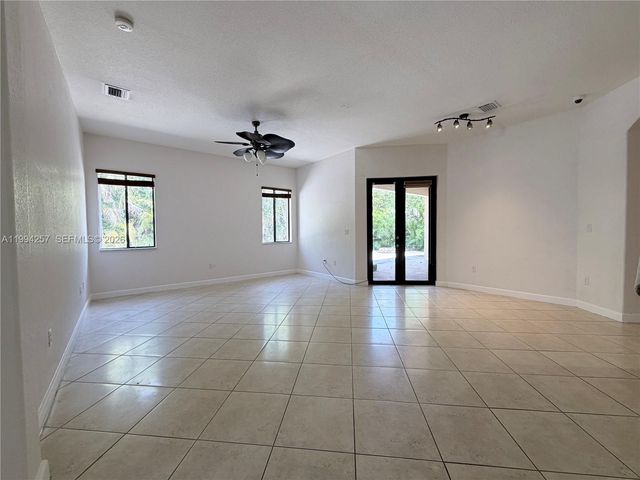 19385 SW 79th Ct, Cutler Bay, FL 33157